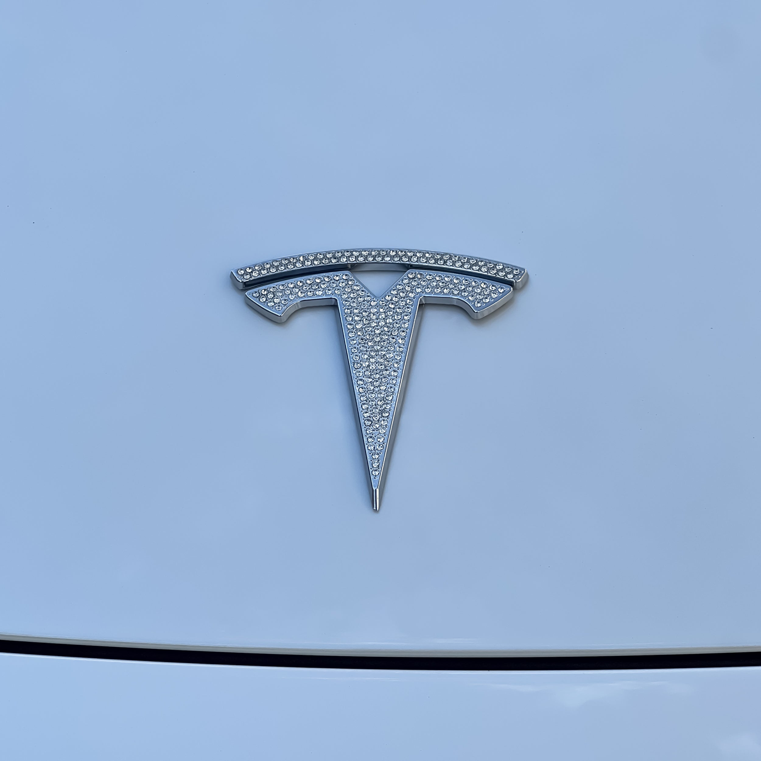 Bling Diamond Tesla Logo Emblem Cover